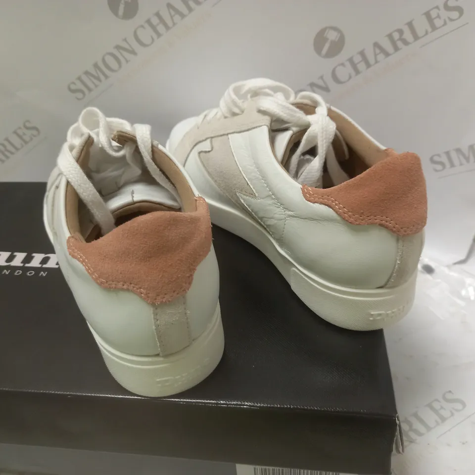 BOXED DUNE WHITE LEATHER TRAINERS -SIIZE 4