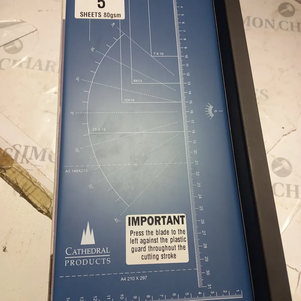 PRECISION A4 GUIIOTINE