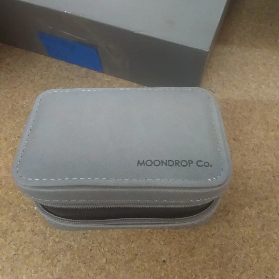 BOXED MOONDROP WIRELESS EARPHONES