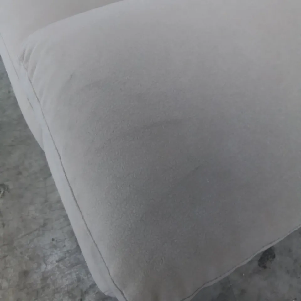 QUALITY DESIGNER 2 SEATER UPHOLSTERED SOFT FABRIC ELECTRIC RECLINING SOFA WITH ADJUSTABLE HEAD RESTS 