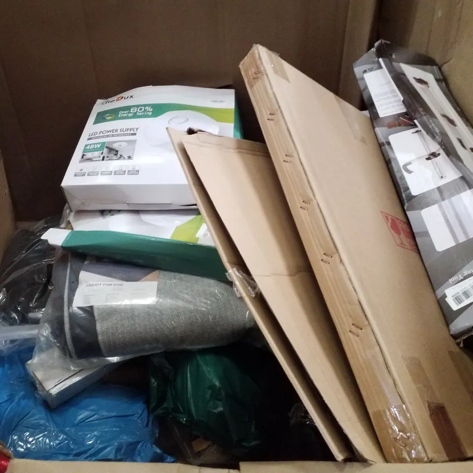 PALLET CONTAINING ASSORTED PRODUCTS INCLUDING FOLDING WAGON, NURSERY STEP STOOLS, COUNTERBALANCE MONITOR ARM & METAL SINGLE BED FRAME