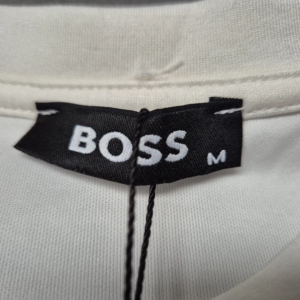 BOSS WHITE T-SHIRT – MEN'S, SIZE M