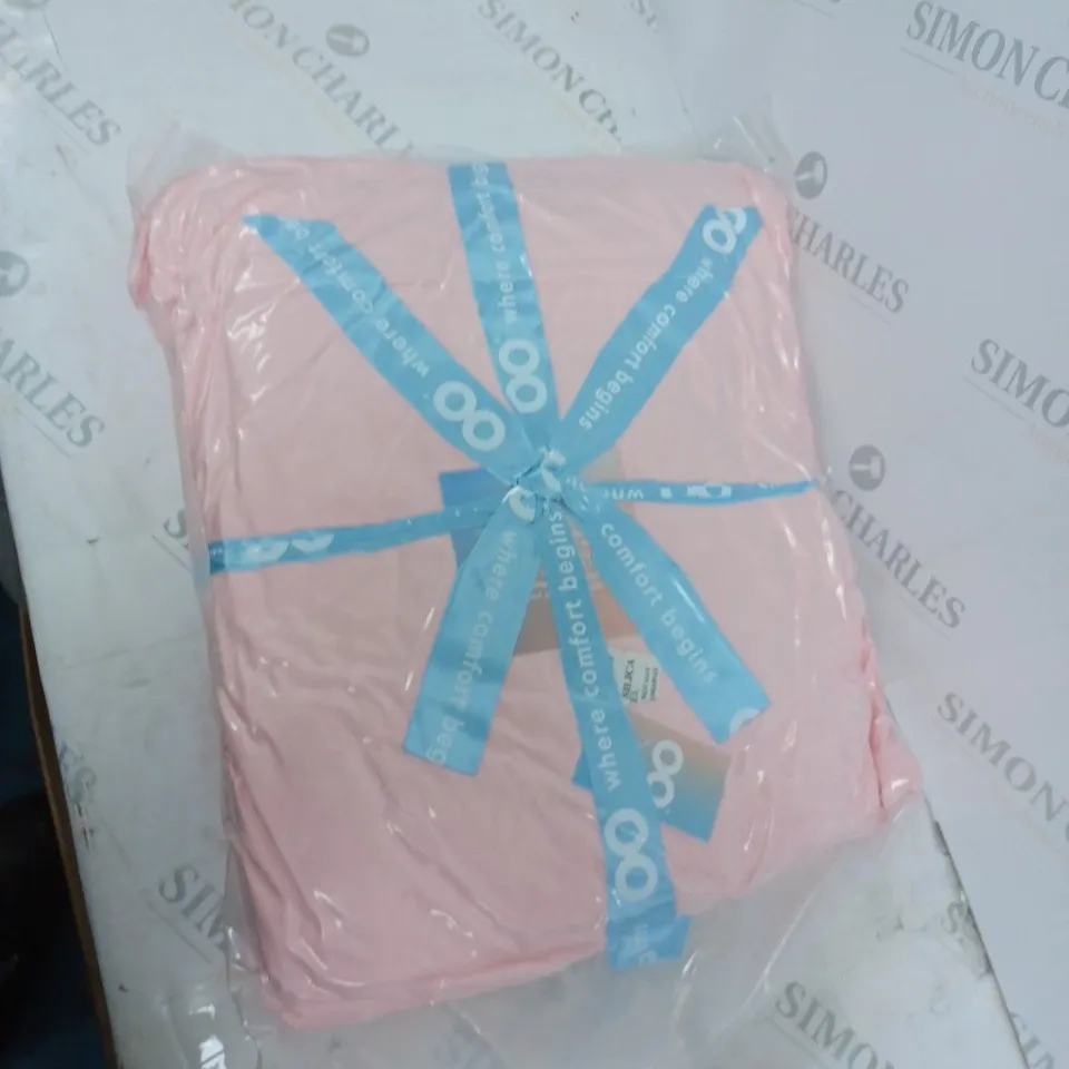 OODIE HOODED BLANKET - PINK 