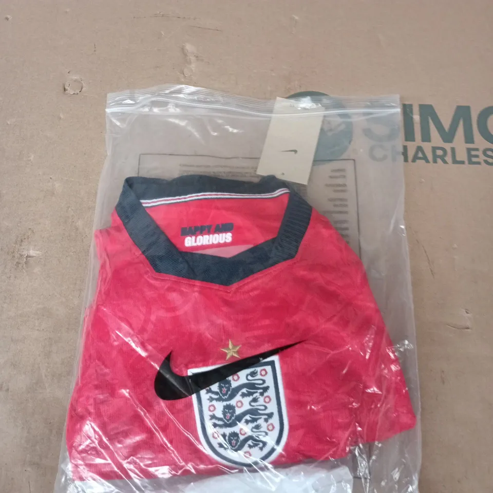 NIKE MENS DRI-FIT FOOTBALL TRAINING TOP – RED WITH ENGLAND CREST, 3XL (CD4230-496)