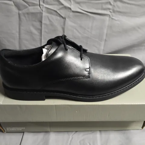 BOXED PAIR OF CLARKS KIDS SCALA LOOP LEATHER SHOES - UK SIZE 9