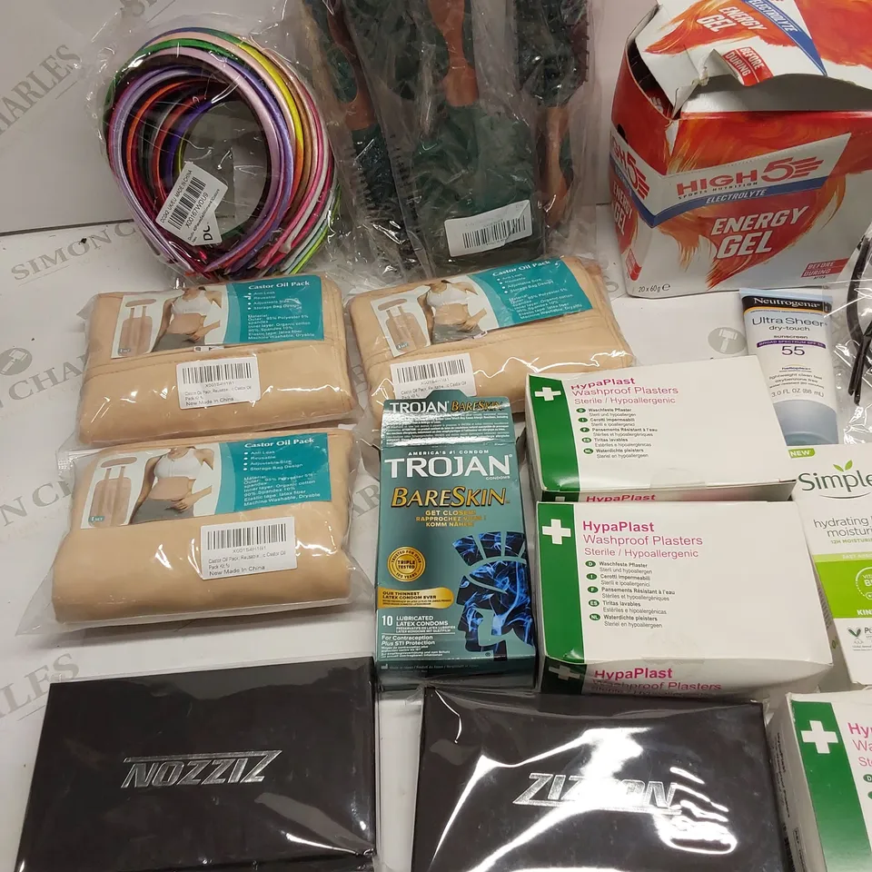 APPROXIMATELY 20 ASSORTED BRAND NEW HEALTHY AND BEAUTY ITEMS TO INCLUDE;