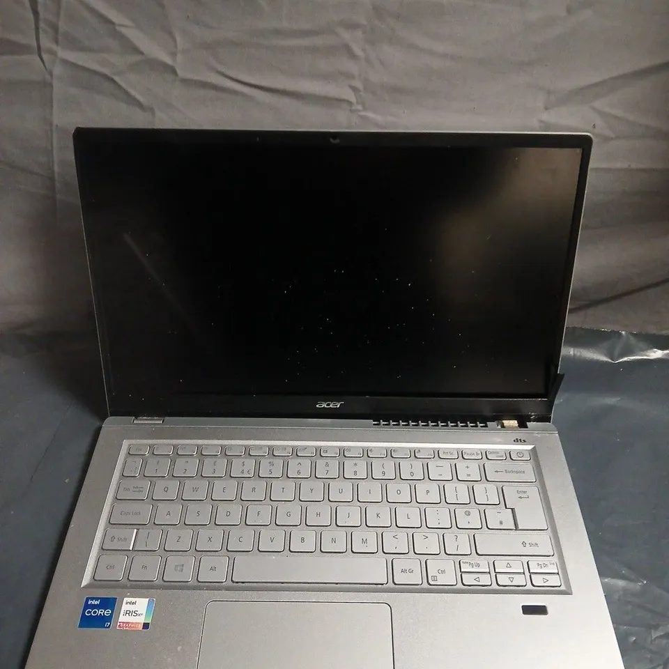 ACER LAPTOP – SILVER, INTEL CORE I5 - MODEL UNSPECIFIED - DAMAGED