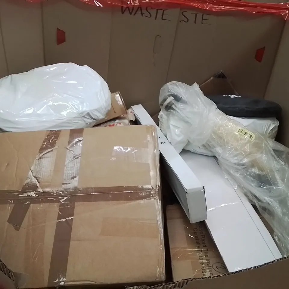 PALLET OF ASSORTED HOUSEHOLD GOODS AND PRODUCTS TO INCLUDE;CLIMBING SET,TENNIS RACKET,UNDERFLOOR HEATING
