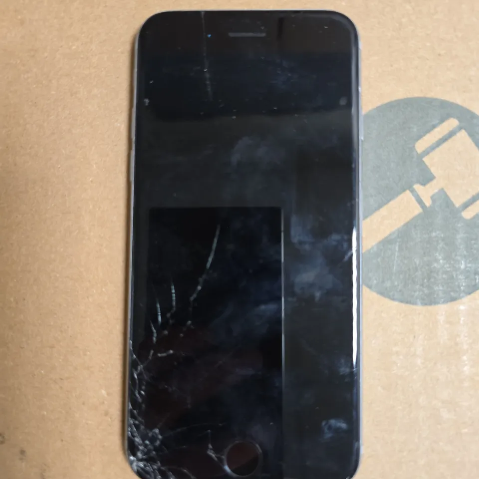 APPLE IPHONE 6S SMARTPHONE 