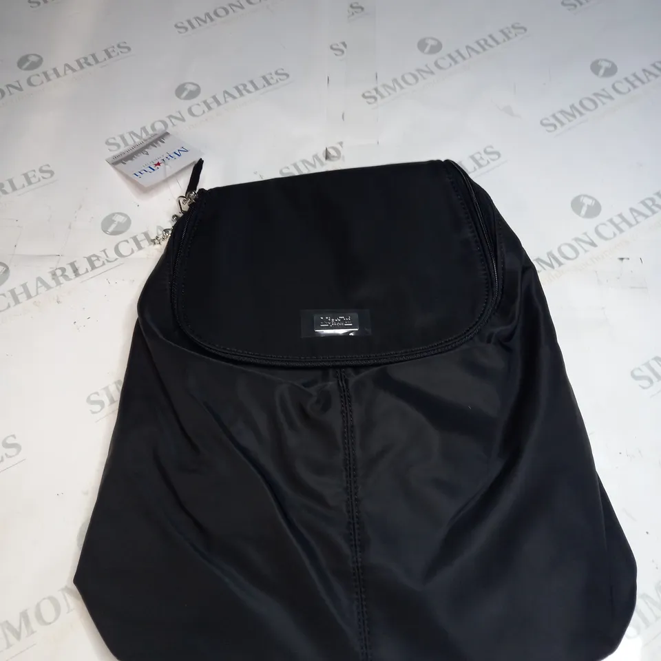 MIA TUI LONDON BACKPACK