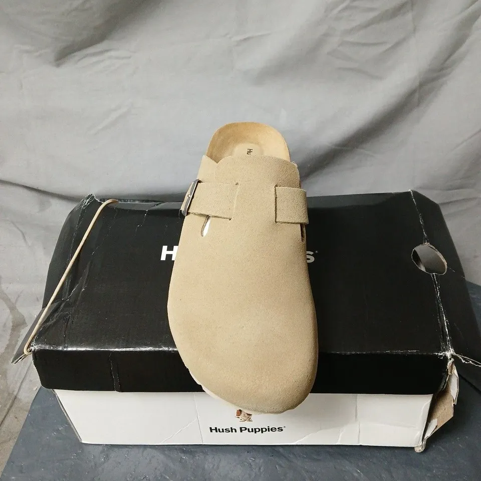 HUSH PUPPIES TAUPE SANDALS SIZE 5 BOXED