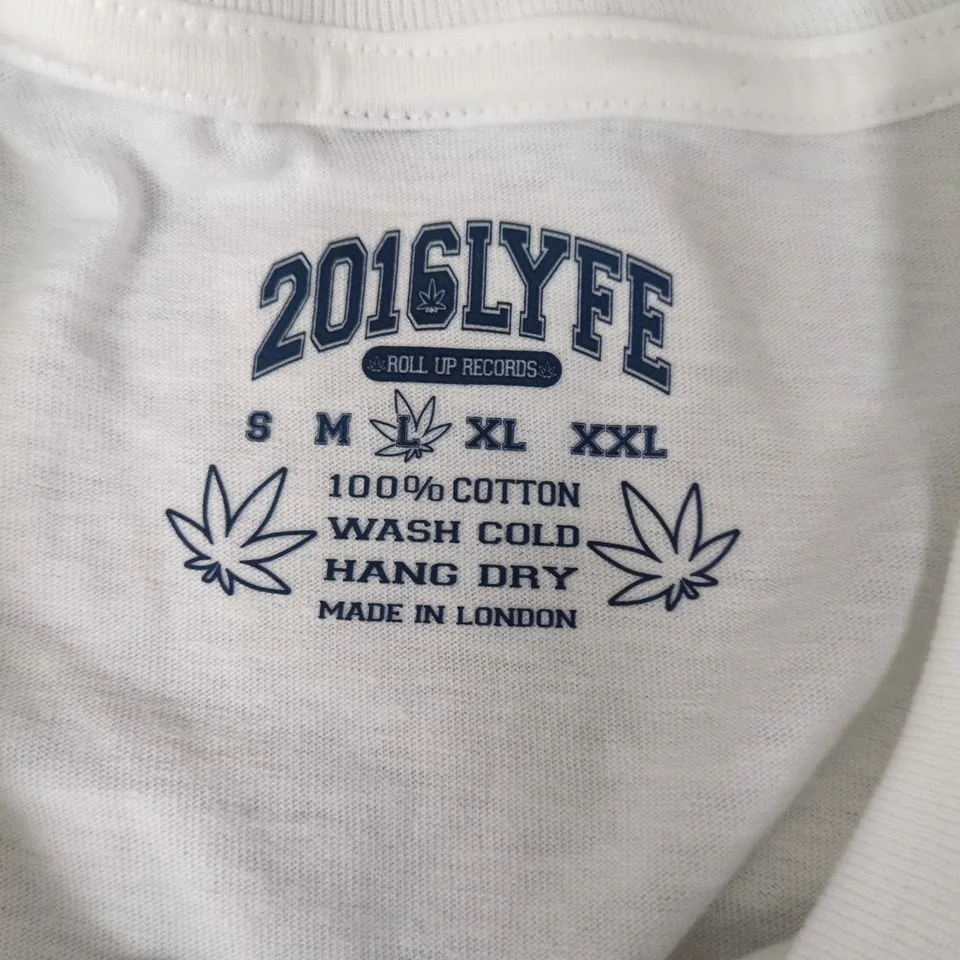 WHITE COTTON T-SHIRT WITH ENGLAND CREST AND '2016 LYFE' GRAPHIC