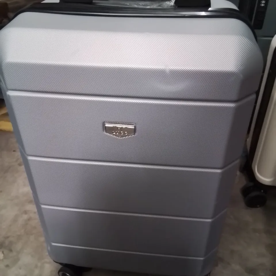 LUGG TRAVEL SUITCASE SILVER