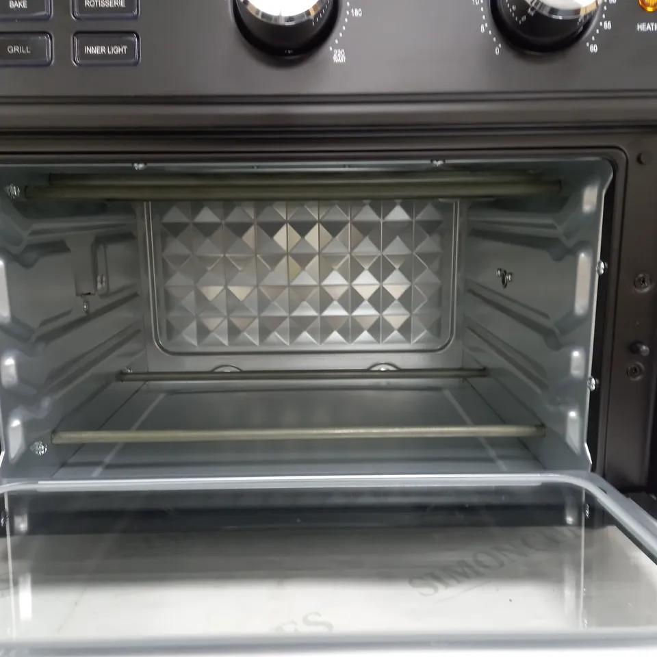BOXED COOK'S ESSENTIAL 21-LITRE AIRFRYER OVEN IN BLACK