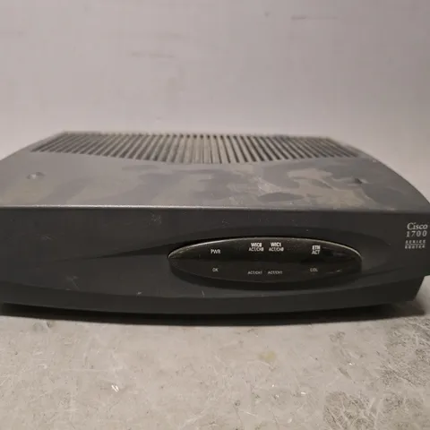CISCO 1700 SERIES ROUTER 