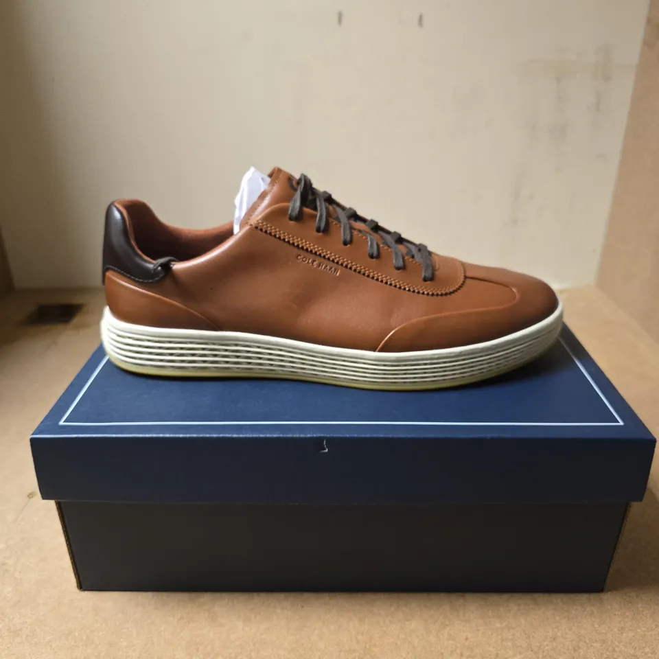 COLE HAAN TURF SKYWEAVE SHOES – BROWN LEATHER, UK 12
