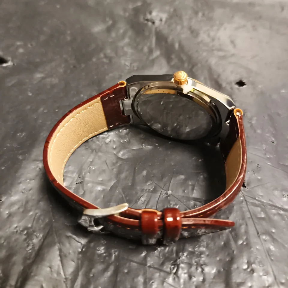 MENS ERNEST FERDINAND WATCH – DAY DATE CALENDAR DIAL – LEATHER STRAP