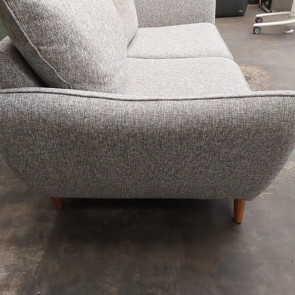 DESIGNER 3 SEATER LIGHT GREY FABRIC UPHOLSTERED SOFA