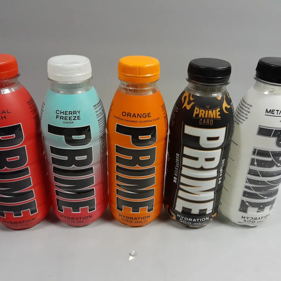 14 X PRIME HYDRATION DRINKS IN ASSORTED FLAVOURS TO INCLUDE META MOON, TROPICAL PUNCH, CHERRY FREEZE ETC