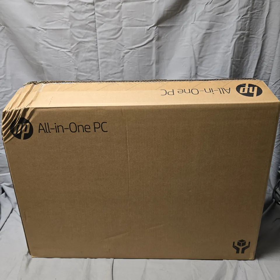 HP PRO ONE 440 G9 ALL-IN-ONE DESKTOP PC, 23.8-INCH – BOXED