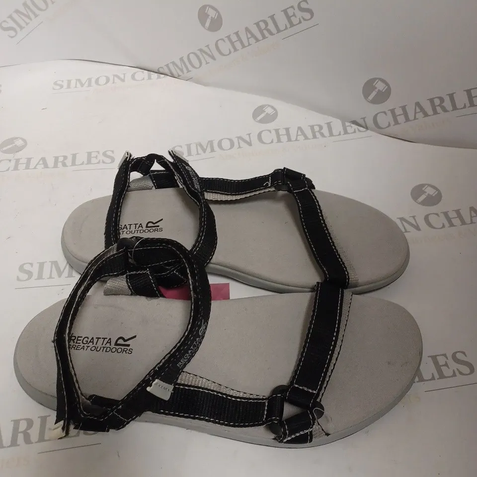 REGATTA LADY SANTA SOL SANDALS SIZE 6