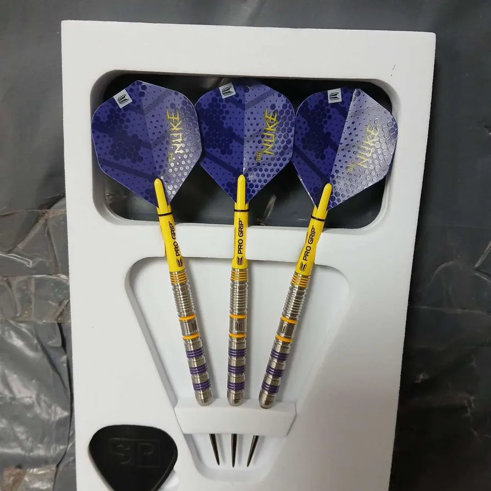 BOXED TARGET LUKE THE NUKE LITTLER LOADOUT 23G 90% TUNGSTEN STEEL TIP DARTS