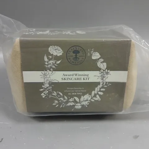APPROXIMATELY 8 NEALS YARD AWARD WINNING SKINCARE KIT