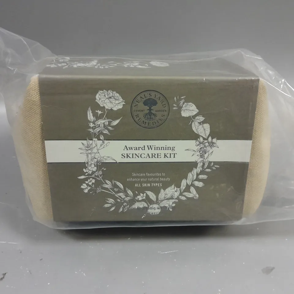 APPROXIMATELY 8 NEALS YARD AWARD WINNING SKINCARE KIT