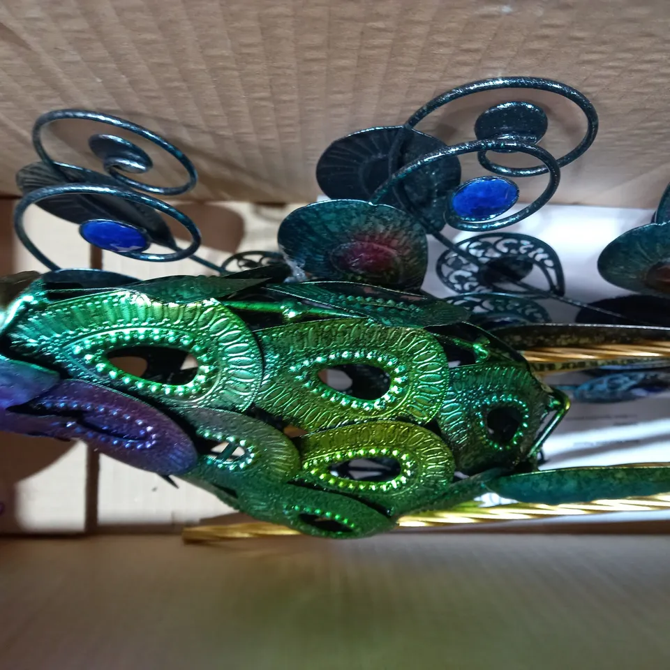 BOXED UNBRANDED OUTDOOR PEACOCK DECORATION