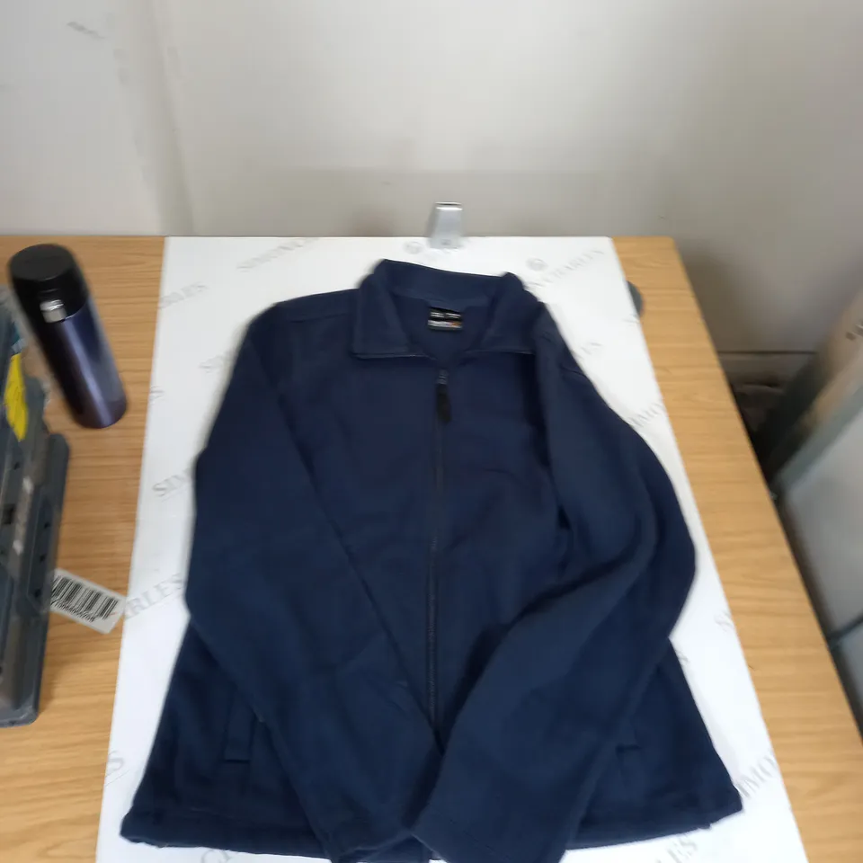 MENS NAVY REGATTA FLEECE SIZE MEDIUM