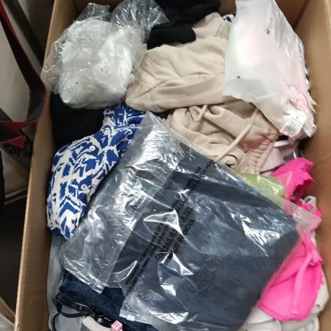 BOX OF APPROXIMATELY 25 ASSORTED CLOTHING ITEMS IN VARIOUS STYLES , COLOURS AND SIZES 