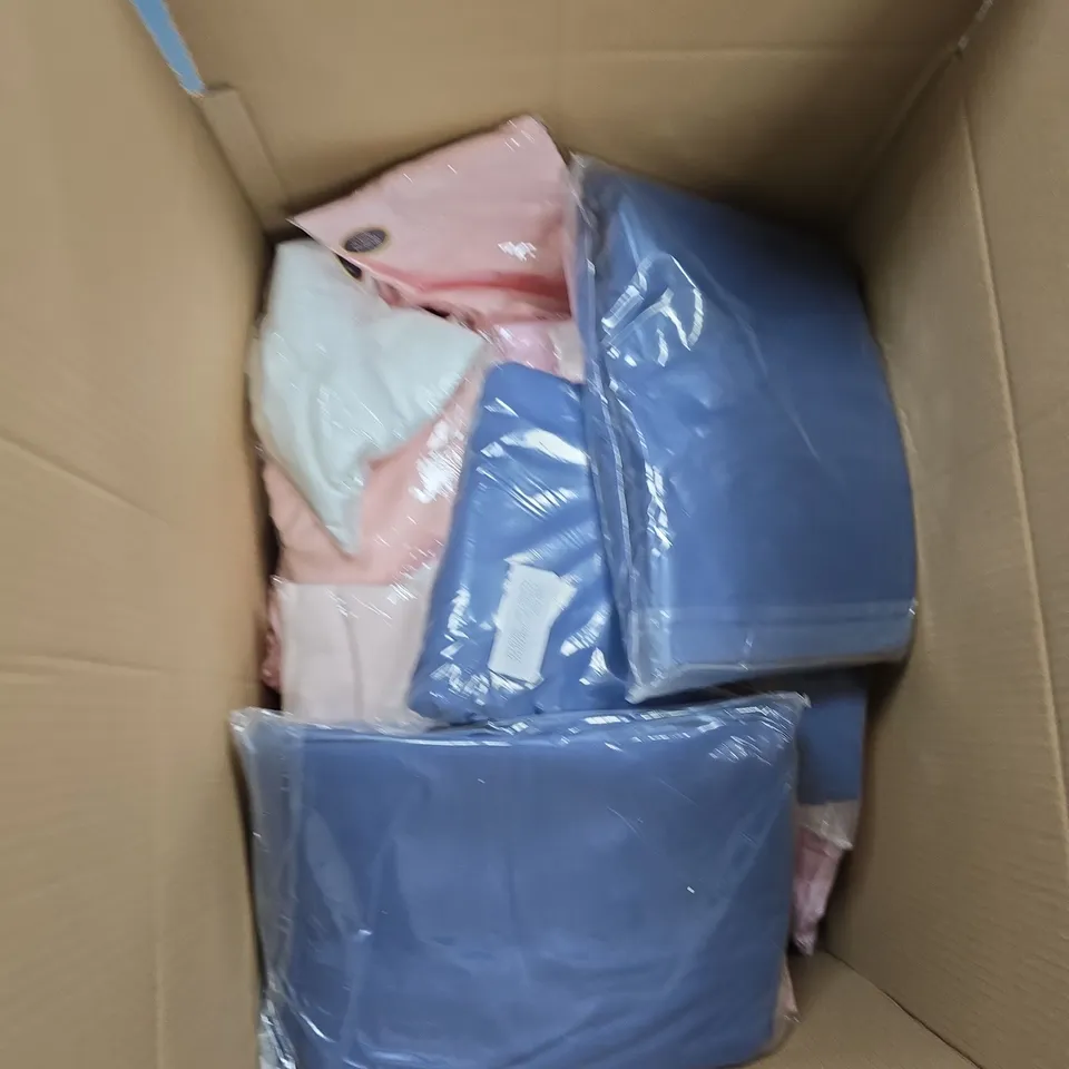 LARGE BOX OF ASSORTED PILLOWCASES AND BEDDING