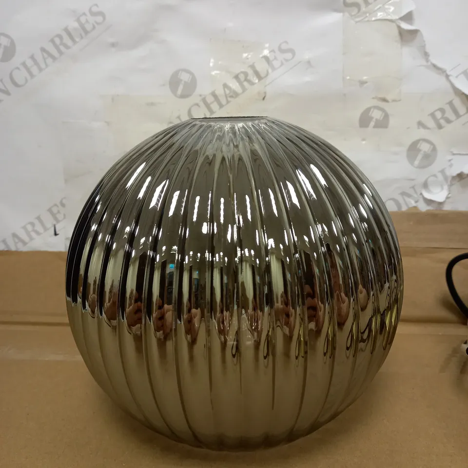BUNDLEBERRY BY AMANDA HOLDEN ROUND FLUTED GLASS LAMP