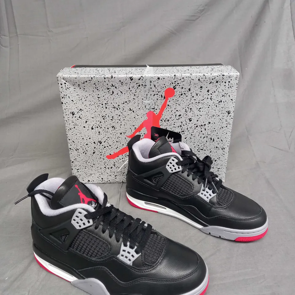 BOXED PAIR OF AIR JORDAN 4 RETRO BLACK/RED CEMENT UK 7