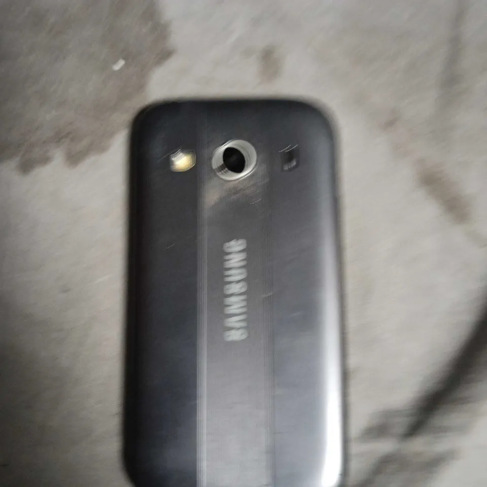 SAMSUNG GALAXY SMARTPHONE – BLACK - MODEL UNSPECIFIED 