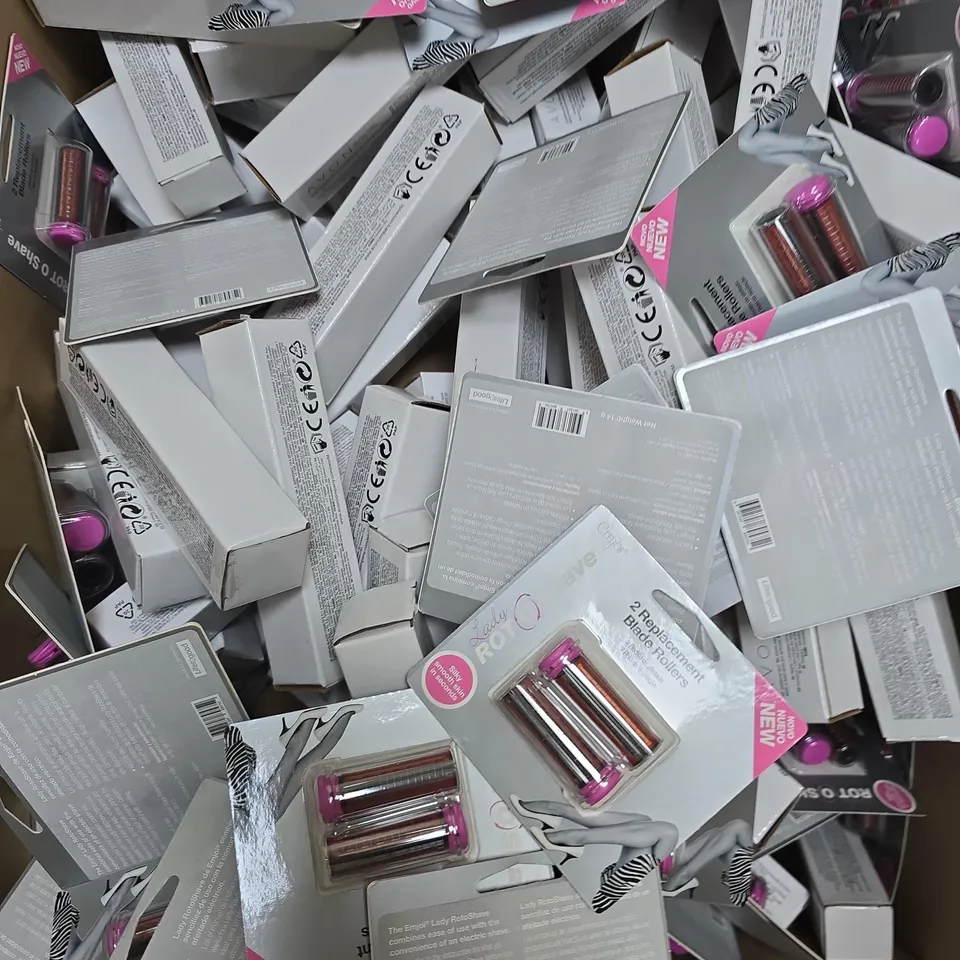 LARGE BOX OF APPROX 10 ASSORTED ITEMS