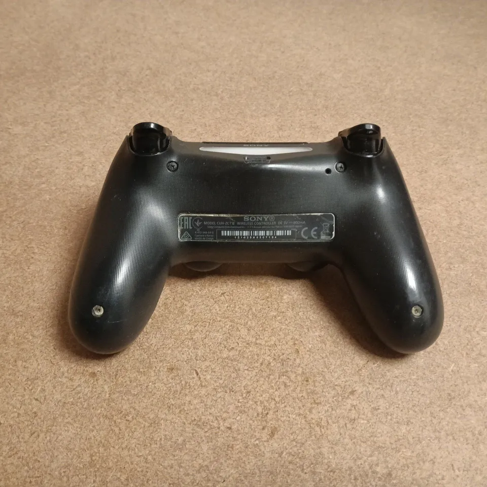 SONY PLAYSTATION 4 DUALSENSE WIRELESS CONTROLLER IN BLACK