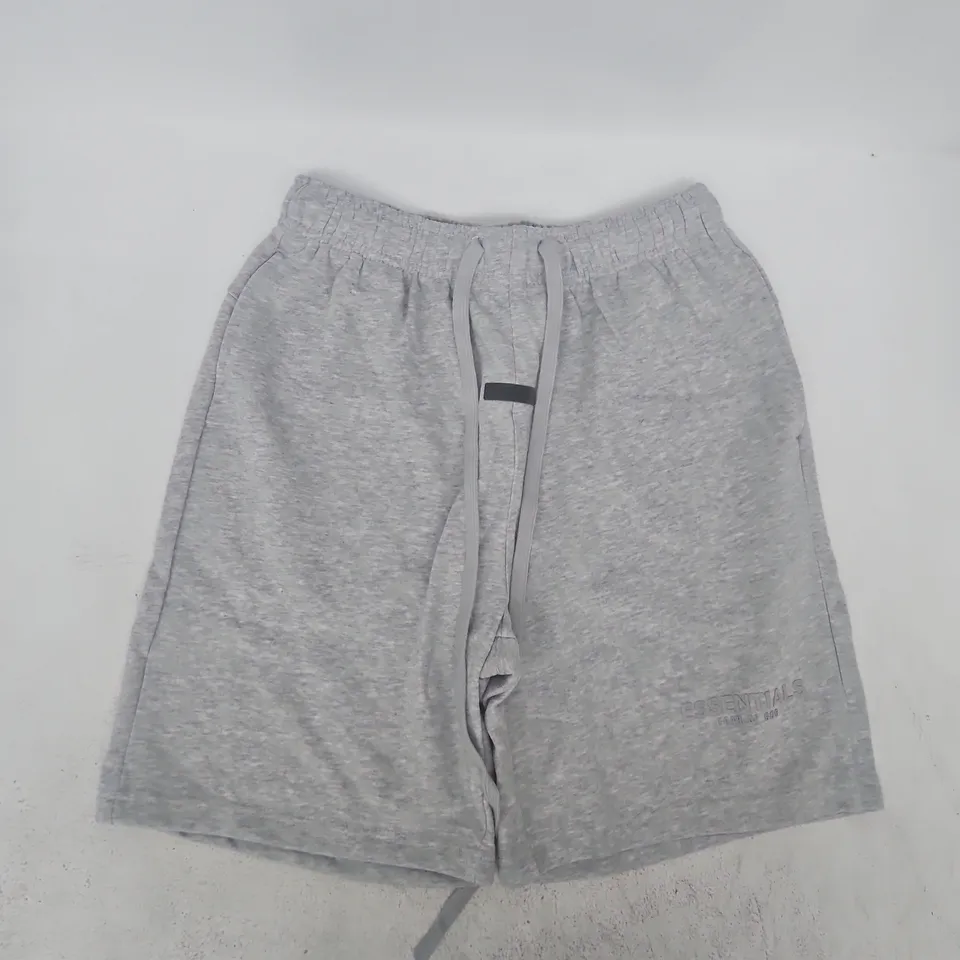 ESSENTIALS FEAR OF GOD SWEAT SHORTS IN GREY SIZE MEDIUM