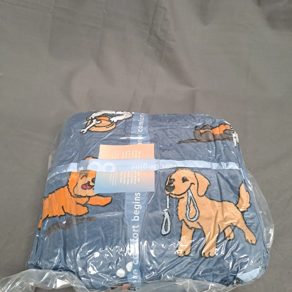 OODIE HOODED OVERSIZED BLANKET - DOGS