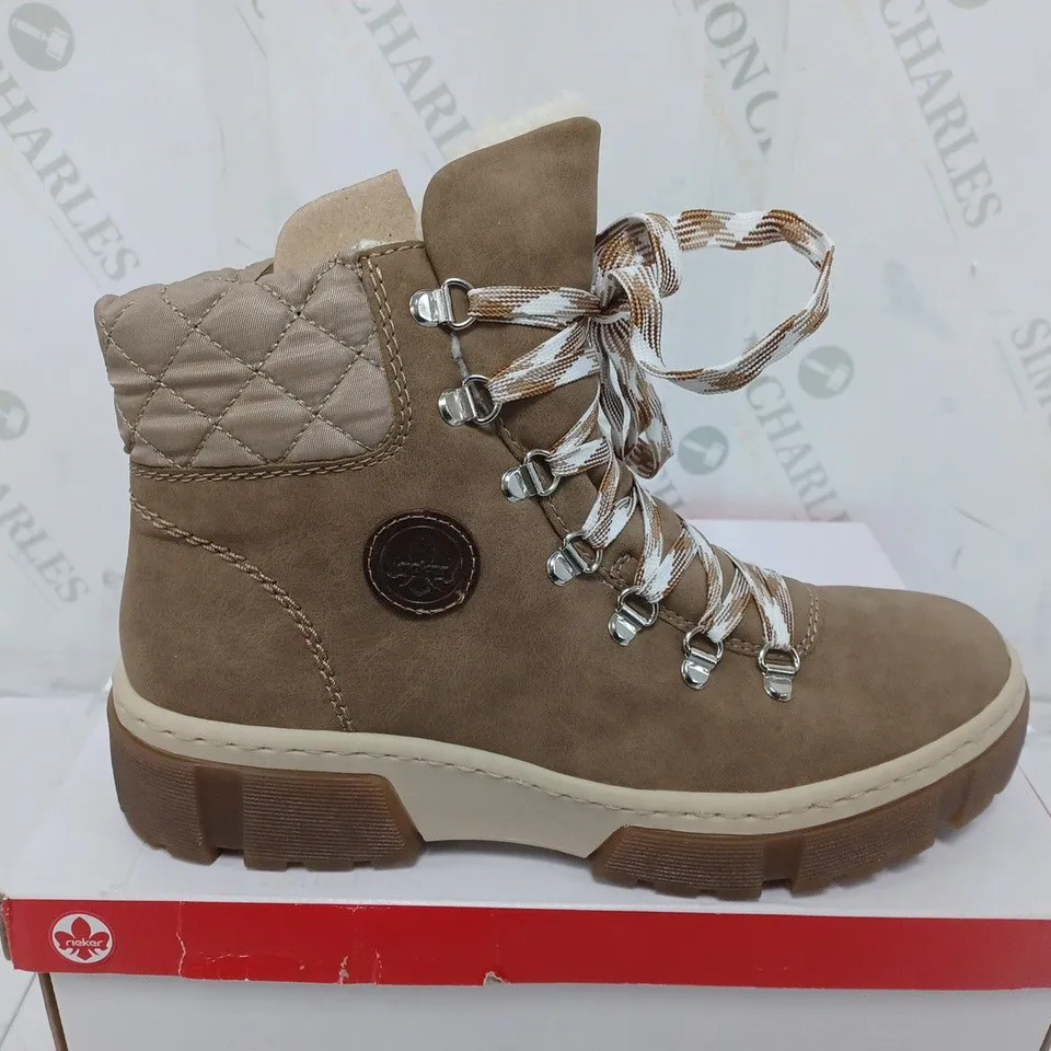 BOXED RIEKER LACE UP CHUNKY BOOT IN CREAM - SIZE 40