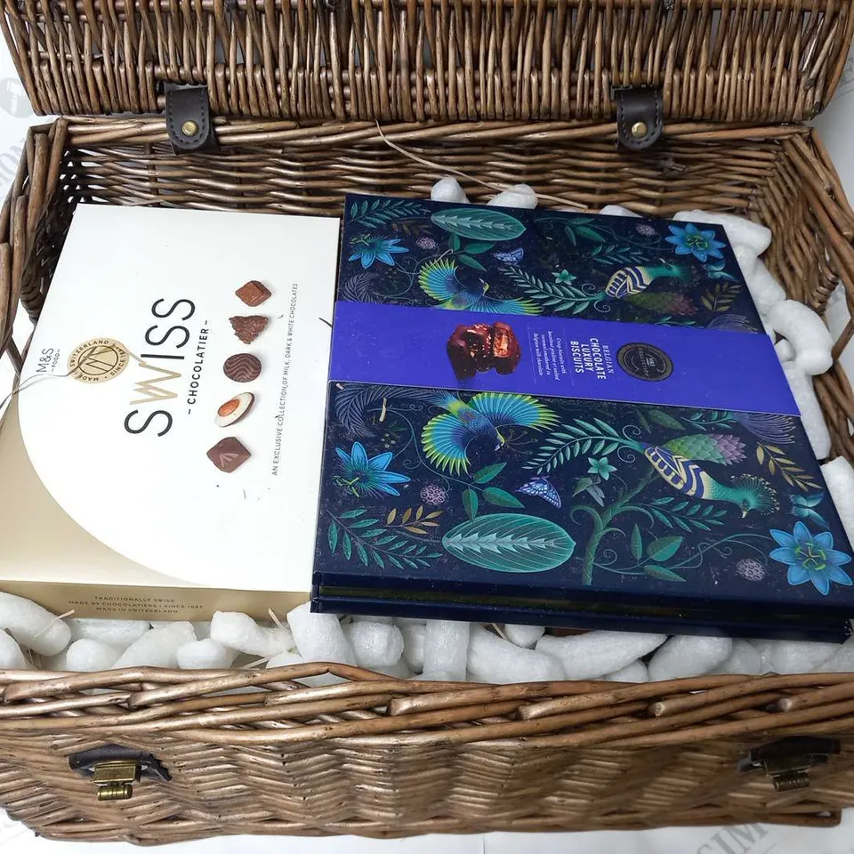 MARKS AND SPENCERS GIFT HAMPER