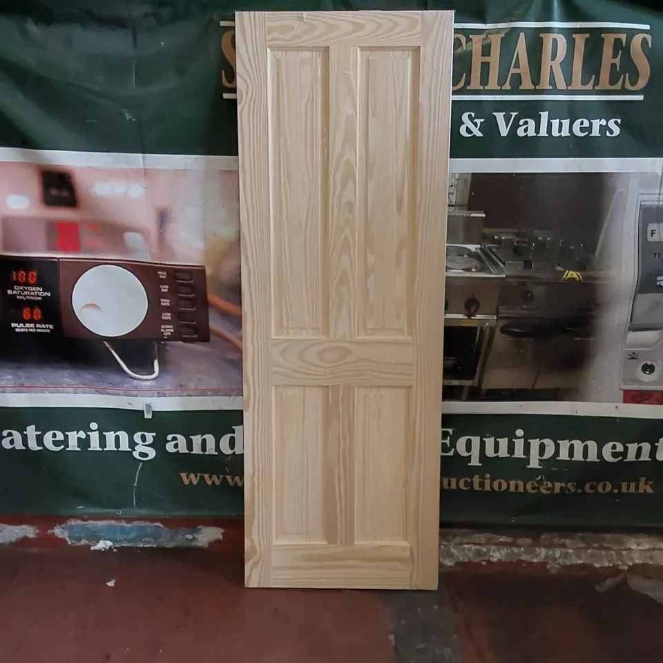 CLEAR PINE 4-PANEL INTERNAL DOOR // SIZE: 726 X 2040mm