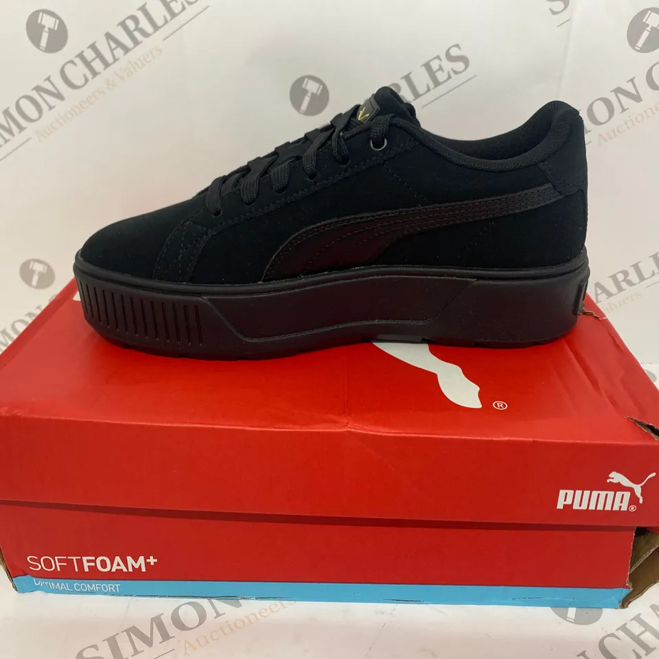 BOXED PAIR OF PUMA BLACK TRAINERS SIZE 4