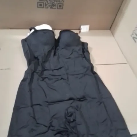 BOXED BRAND NEW APPROXIMATELY 12 MAGISCULPT BLACK BODYSUIT SIZE 40D