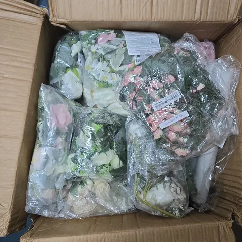 ARTIFICIAL FLOWER ARRANGEMENTS IN BAGS (ASSORTED)