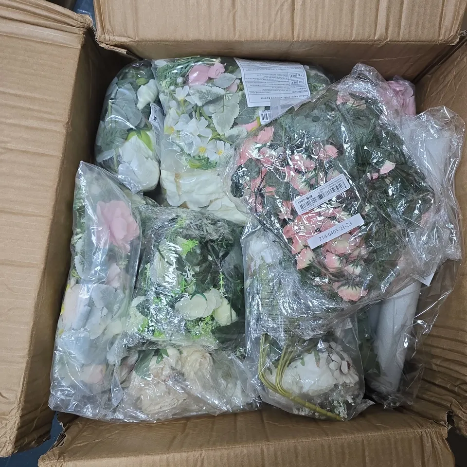 ARTIFICIAL FLOWER ARRANGEMENTS IN BAGS (ASSORTED)