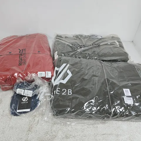 APPROXIMATELY 16 ASSORTED BRAND NEW REGATTA CLOTHING ITEMS IN VARIOUS SIZES, STYLES & COLOURS