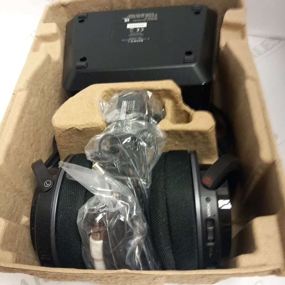 BOXED SONY RF855 WIRELESS HEADPHONES
