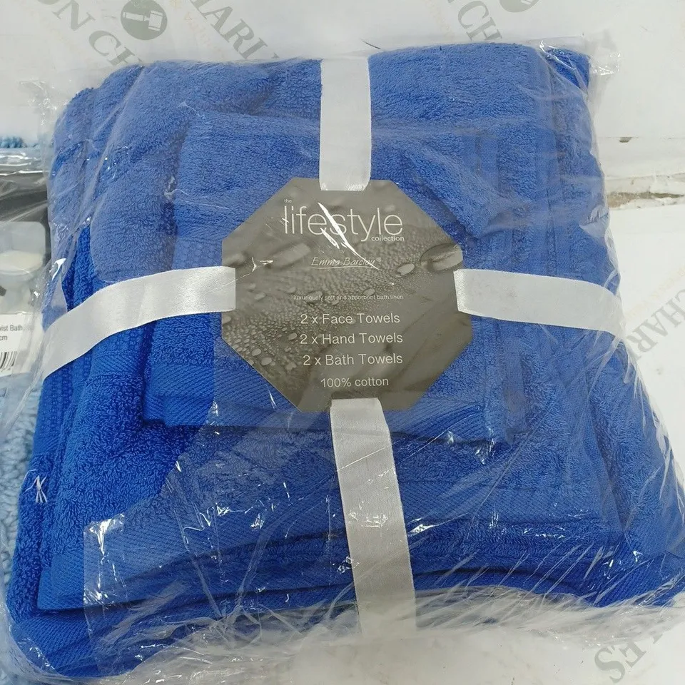 LOT OF 2 EMMA BARCLAY BATHROOM SETS BLUE