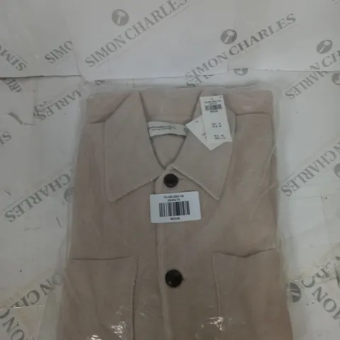 BAGGED ABERCROMBIE AND FITCH BUTTONED SWEATER SIZE M